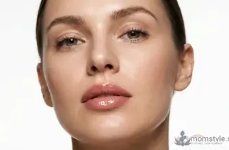 Woman_with_cloud_lips